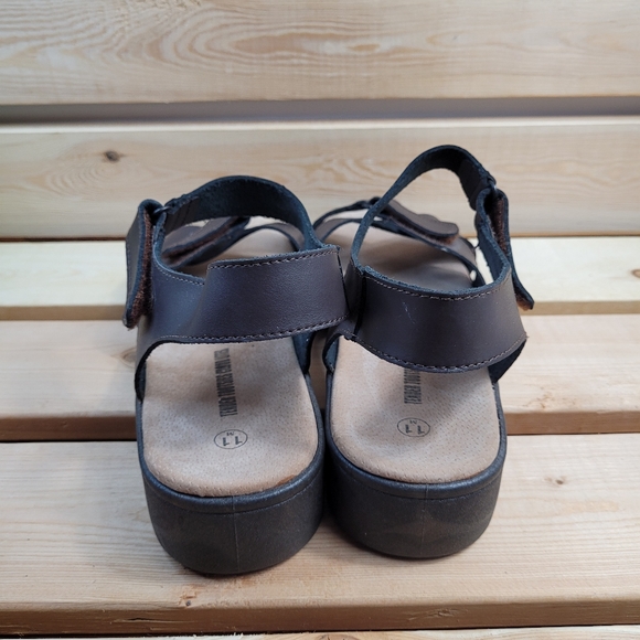 Tender tootsie sandals women size 11M - Picture 4 of 8